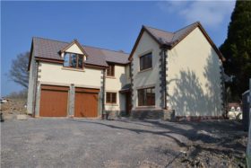 5 bedroom Detached for sale